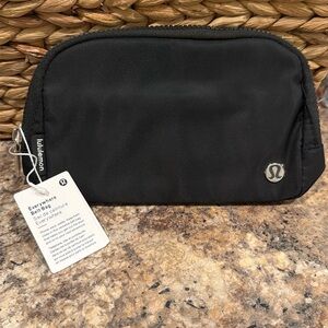 NWT Lululemon Belt Bag